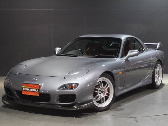 2002-Mazda-RX-7-Spirit_R_Type_A_01.jpg