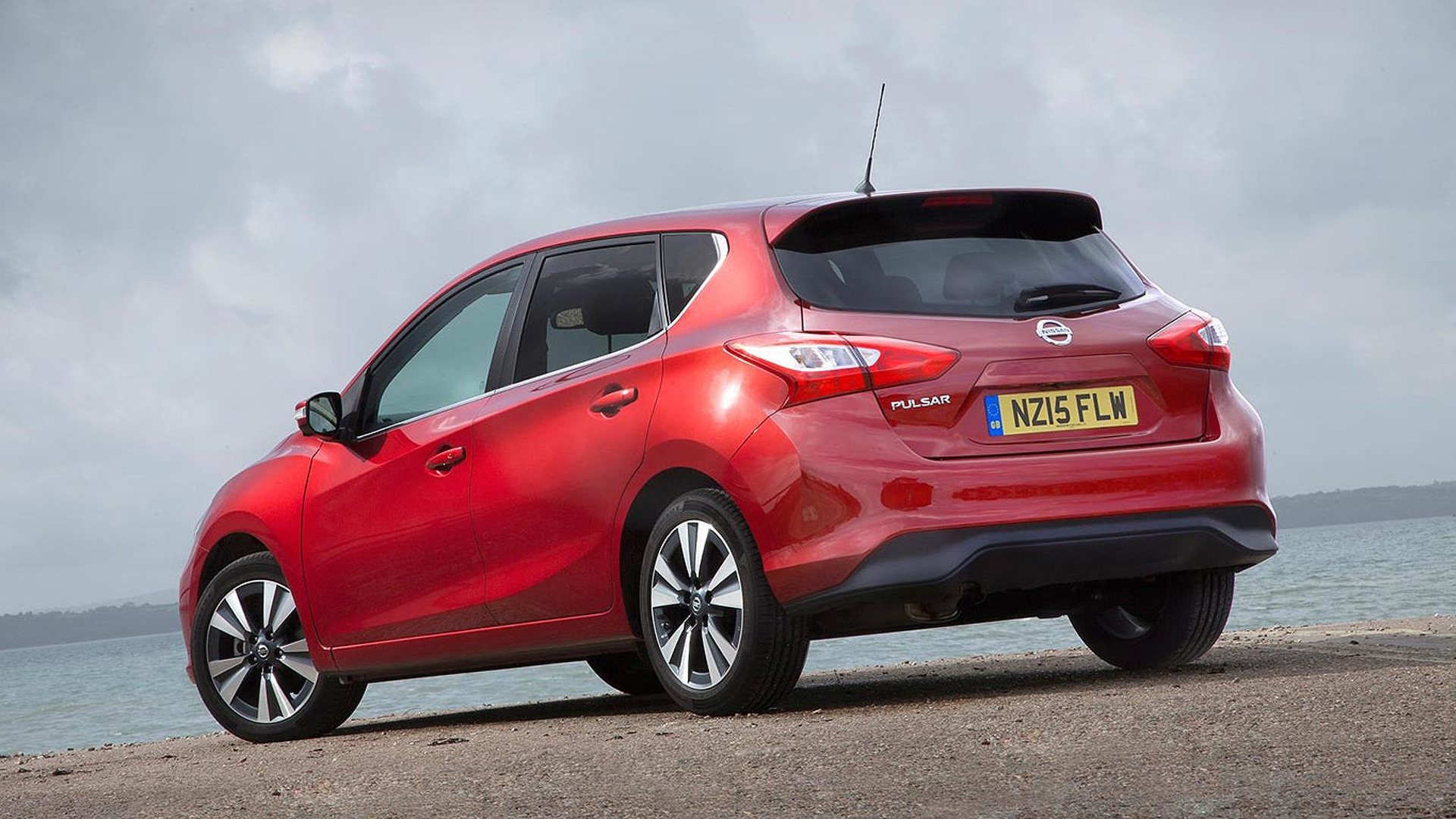 2017-nissan-pulsar.jpg