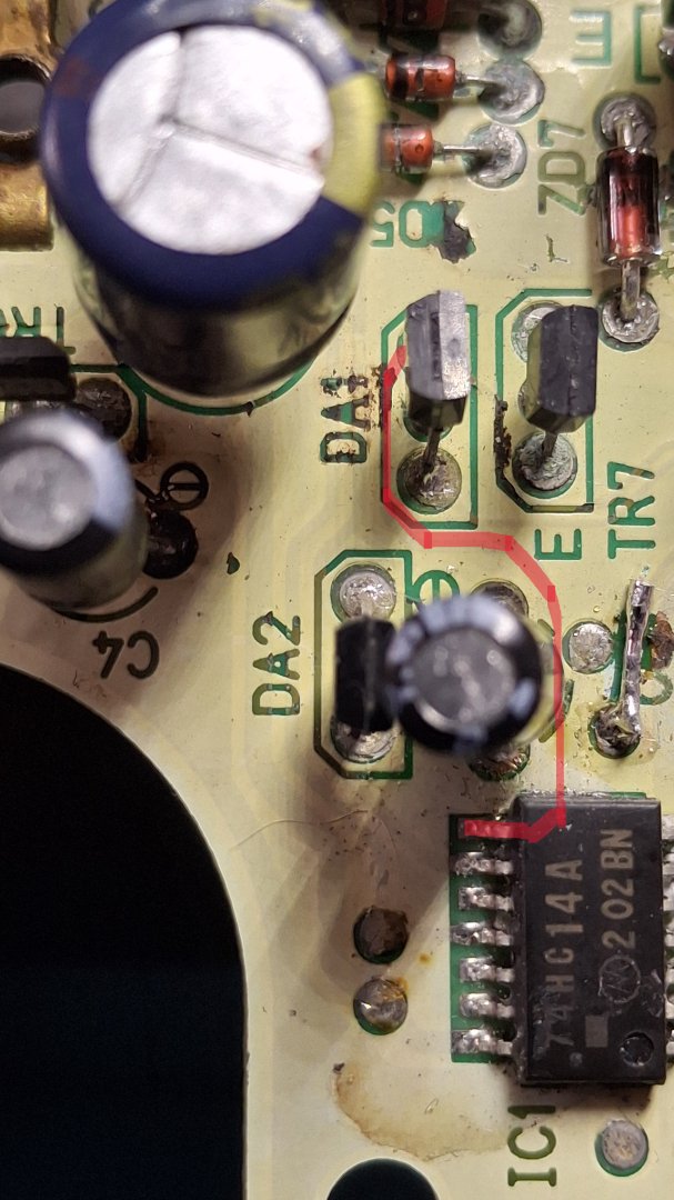 DA1 PCB track break marked.jpg