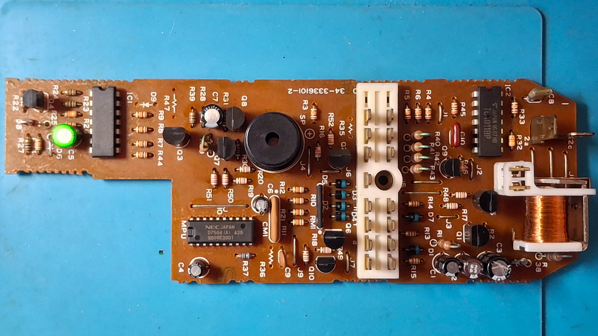 F100 PCB.jpg