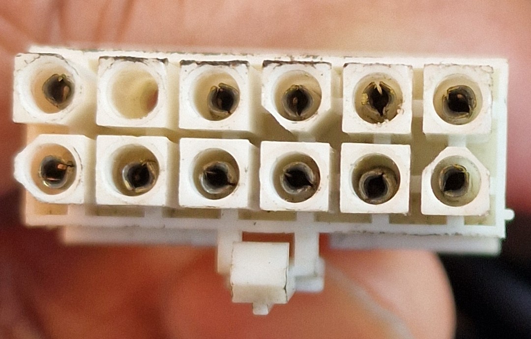 faulty pins.jpg