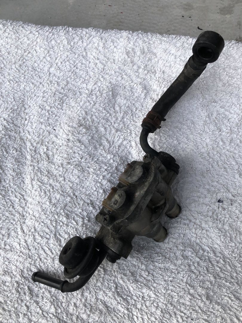 Primary and secondary injectors, and rails perfect working order | FD ...